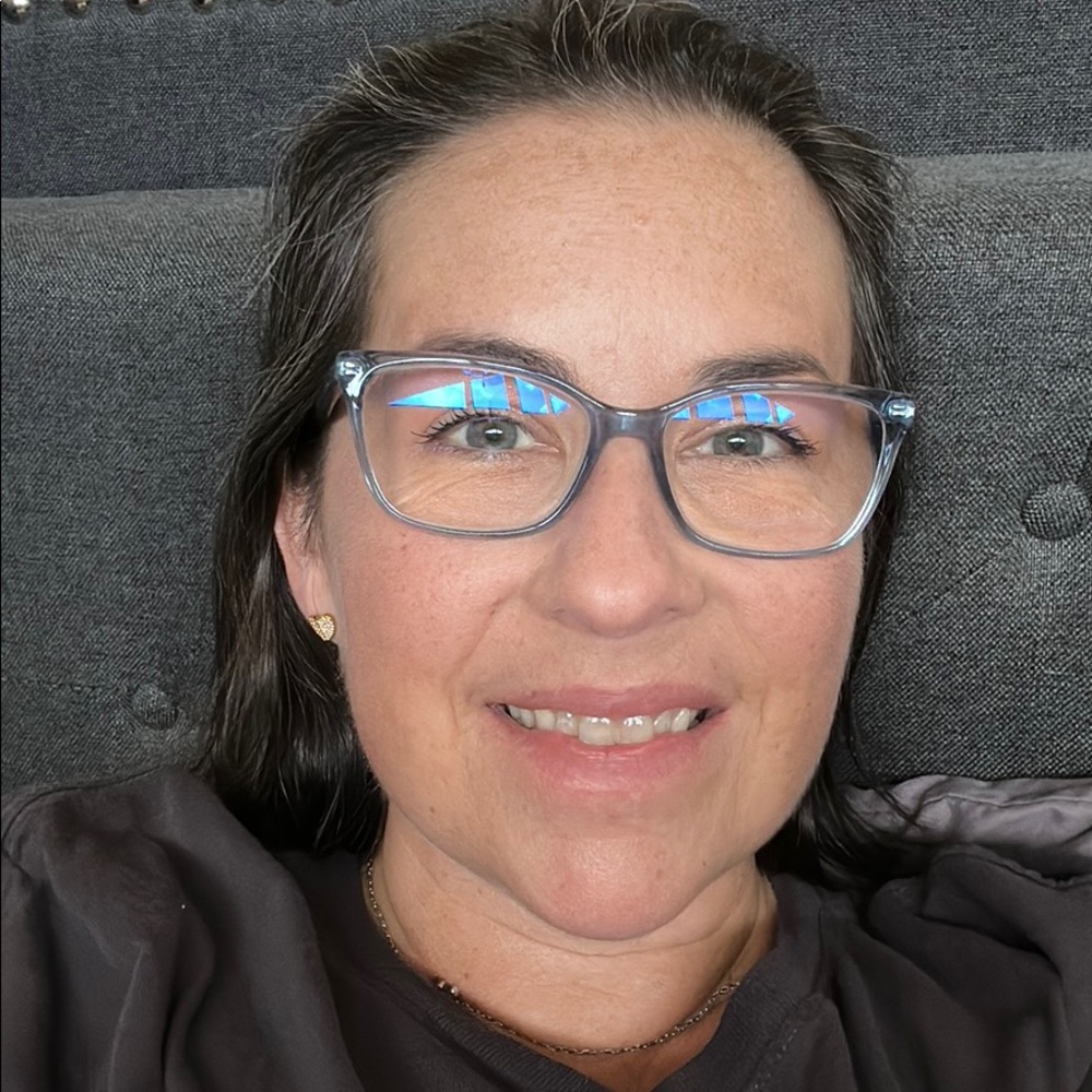 Meet your Posher, Lisa